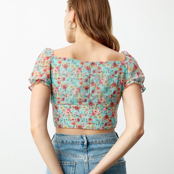 Flower-patterned Crop Top - Picture 4 of 4
